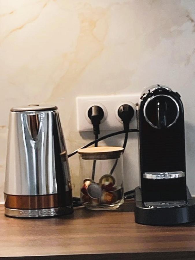 Augustins Fountain Studio Cosy Aix Centre Historique A 3 Minutes De Cours Mirabeau -Wifi-Smart Tv-Rue Calme Экс-ан-Прованс Экстерьер фото
